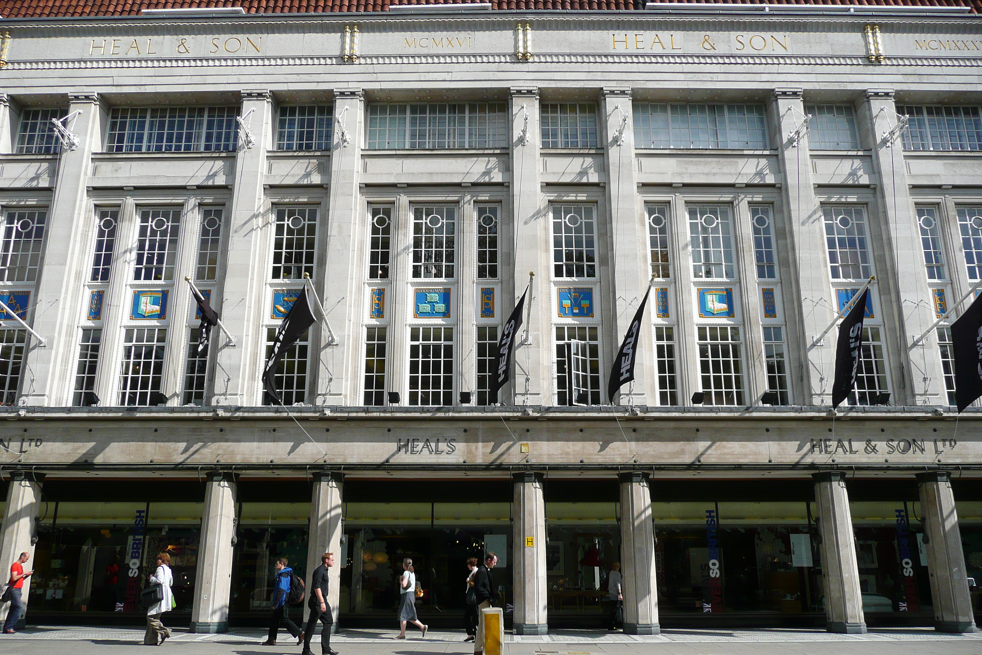 รูปถ่าย อังกฤษ(United Kingdom) ลอนดอน(London) ถนนท็อตแนมคอร์ต(Tottenham Court Road) 2007-09 27