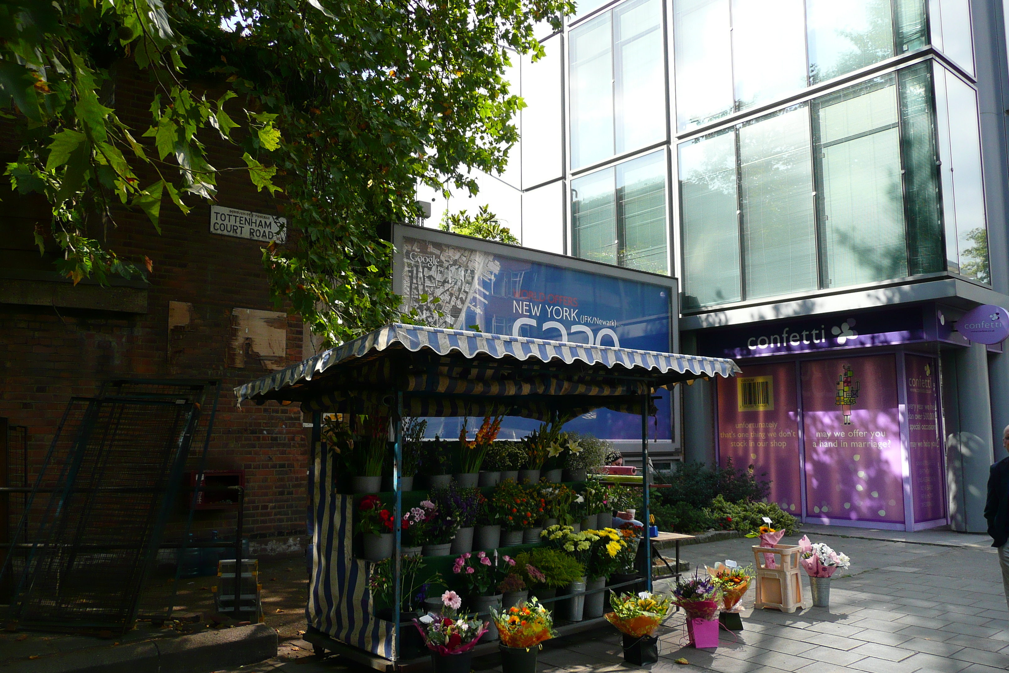 รูปถ่าย อังกฤษ(United Kingdom) ลอนดอน(London) ถนนท็อตแนมคอร์ต(Tottenham Court Road) 2007-09 5