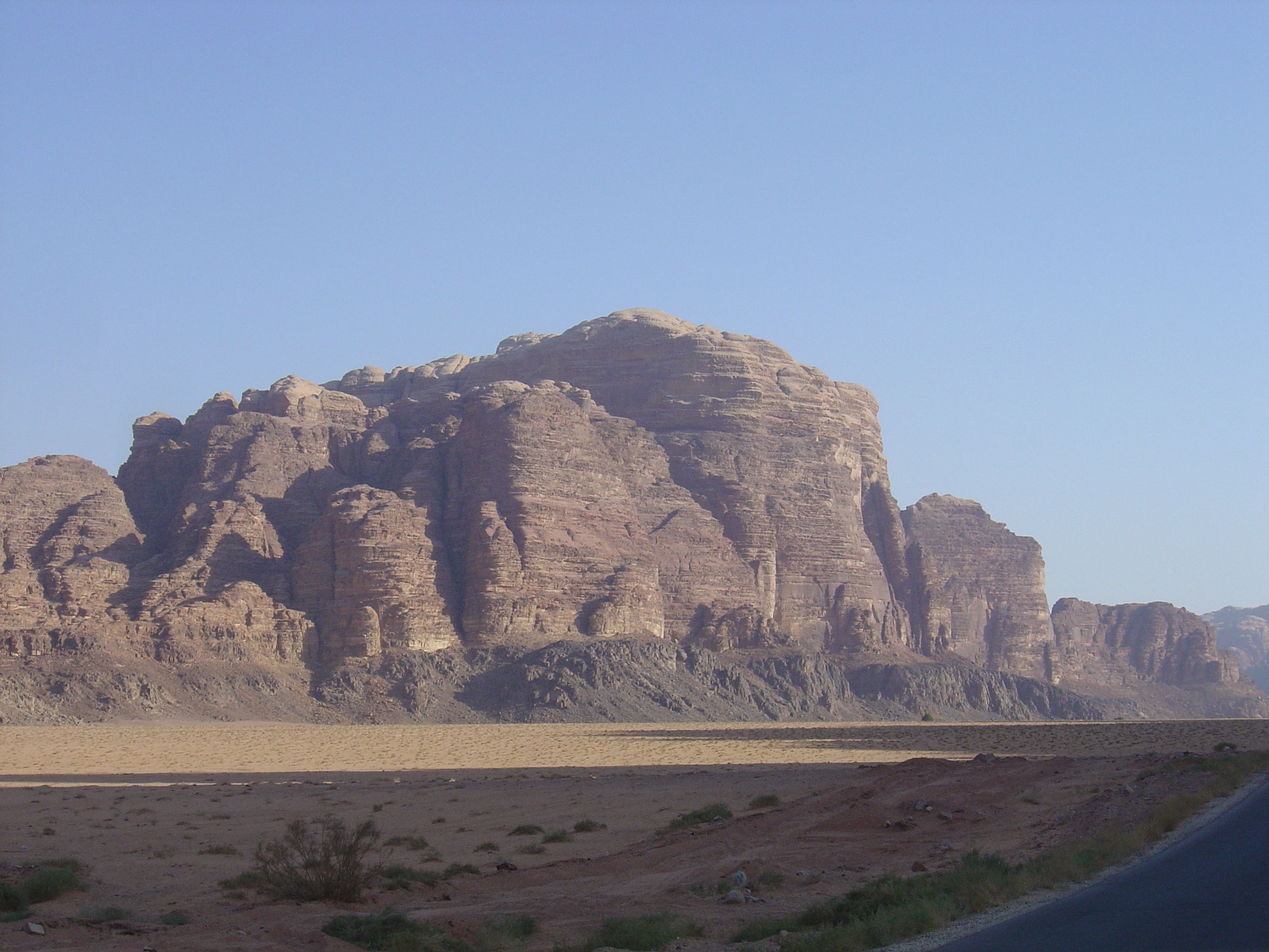 รูปถ่าย จอร์แดน(Jordan) ทะเลทรายวาดีรัม(Wadi Rum Desert) 2004-10 50