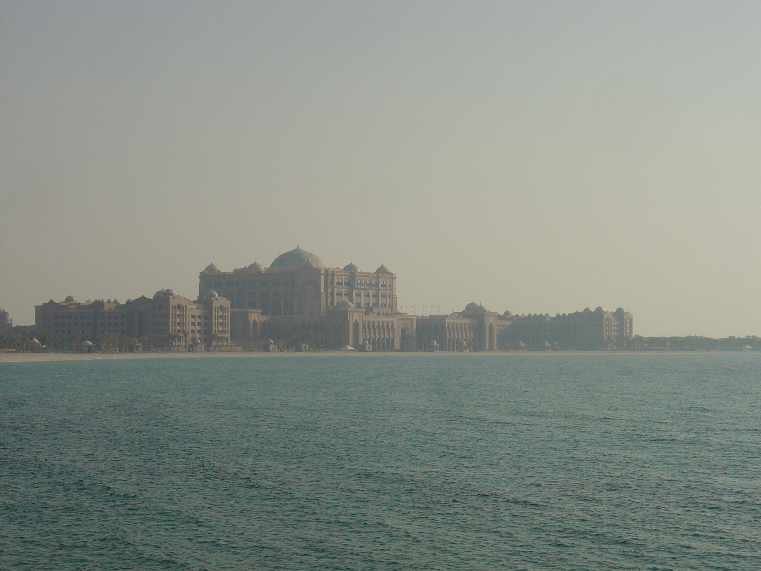 รูปถ่าย สหรัฐอาหรับเอมิเรตส์(United Arab Emirates) อาบูดาบี(Abu Dhabi) 2005-09 31