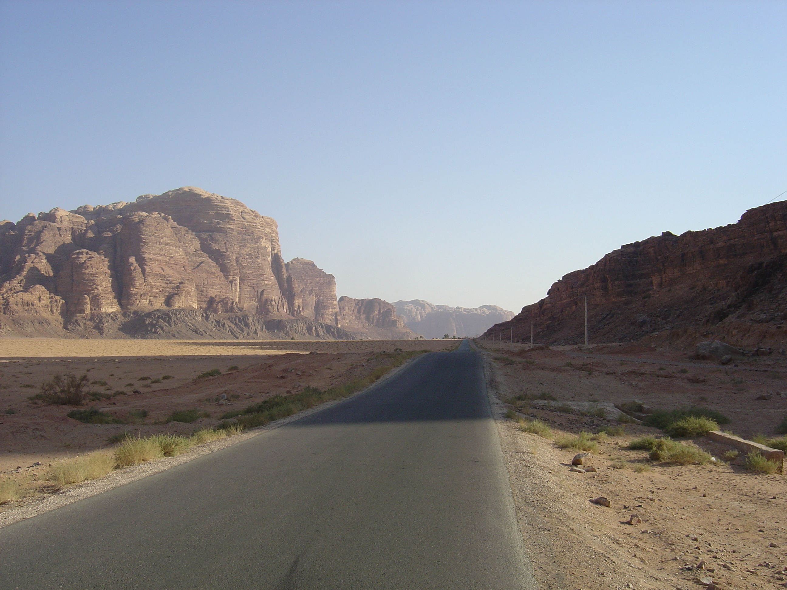 รูปถ่าย จอร์แดน(Jordan) ทะเลทรายวาดีรัม(Wadi Rum Desert) 2004-10 42
