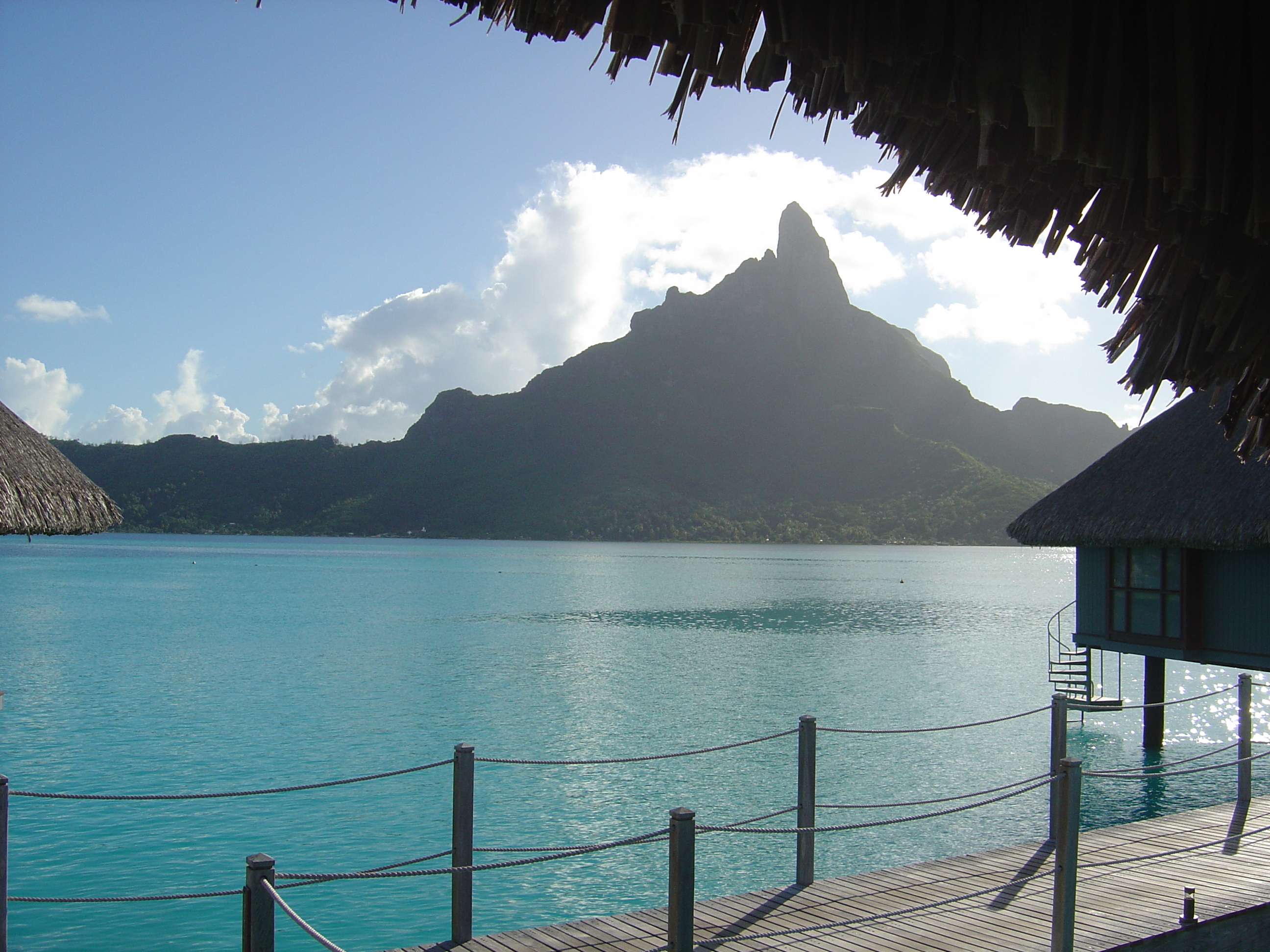 รูปถ่าย เฟรนช์โพลี่นีเซีย(Polynesia) โรงแรมเลอเมอริเดียน โบราโบรา(Meridien Bora Bora Hotel) 2006-04 196