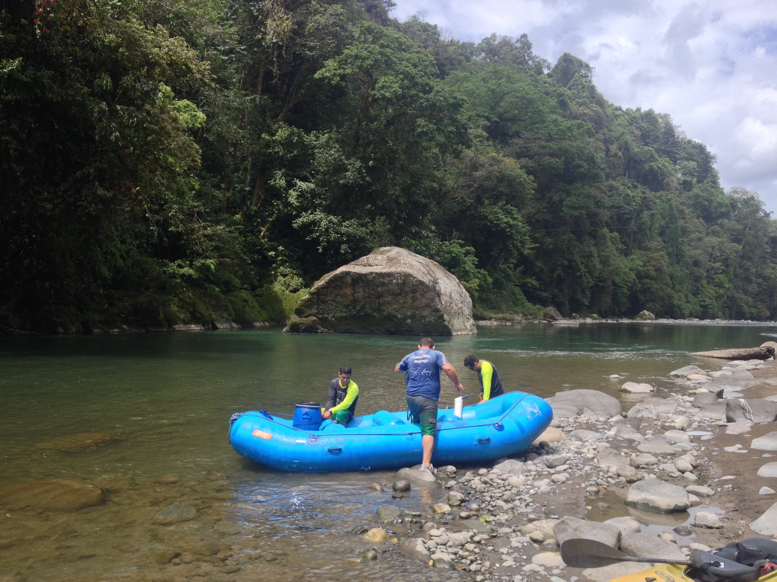 รูปถ่าย คอสตาริกา(Costa Rica) แม่น้ำปากัวเร(Pacuare River) 2015-03 76