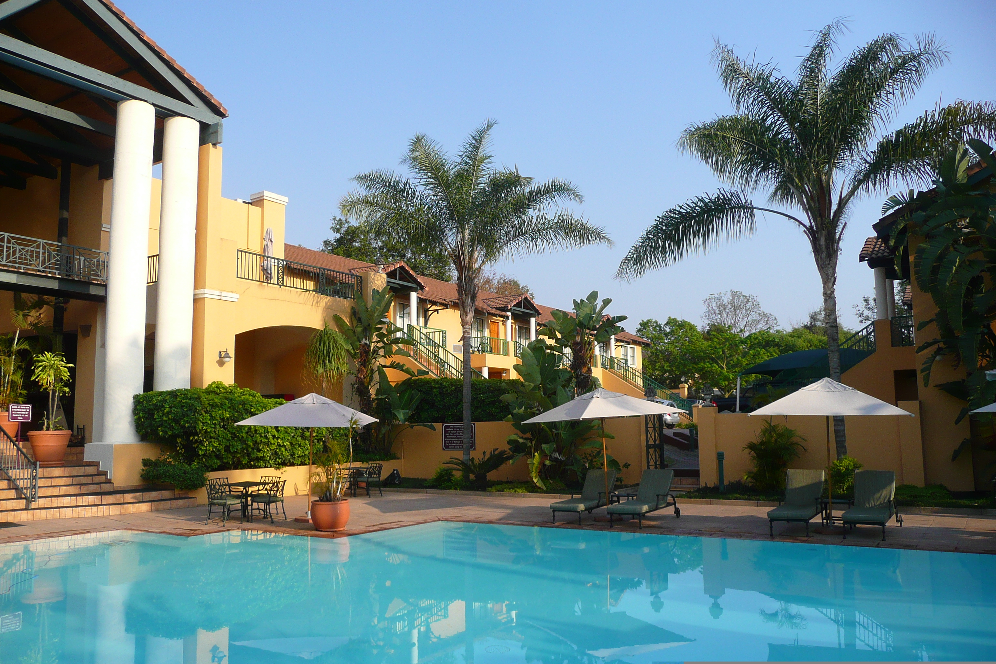 รูปถ่าย แอฟริกาใต้(South Africa) เนลสปรุต(Nelspruit) โรงแรมเมอร์เคียว(Mercure Hotel) 2008-09 2