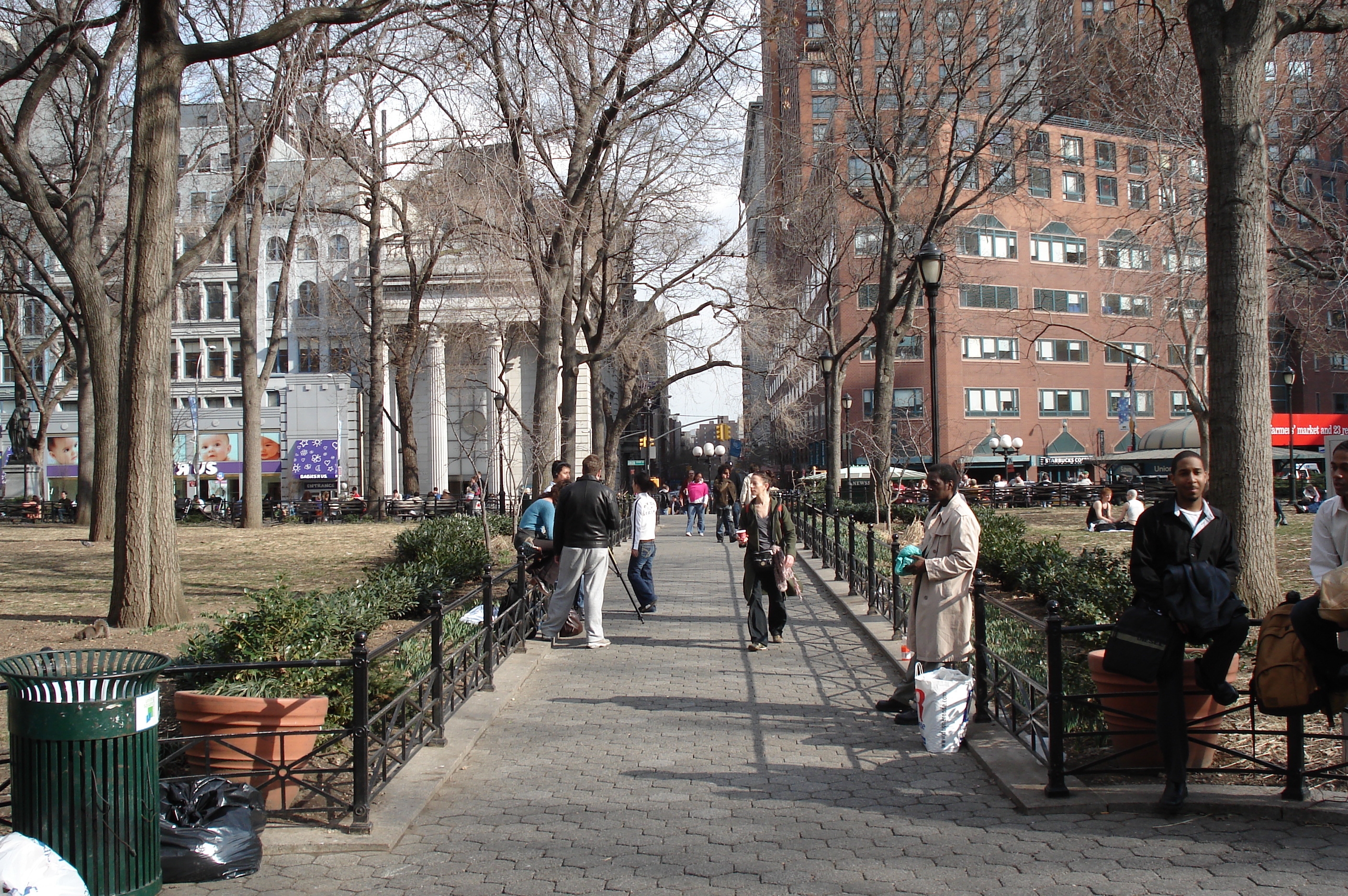รูปถ่าย สหรัฐอเมริกา(United States) นิวยอร์ก(New York) ยูเนี่ยน  สแควร์(Union Square) 2006-03 14