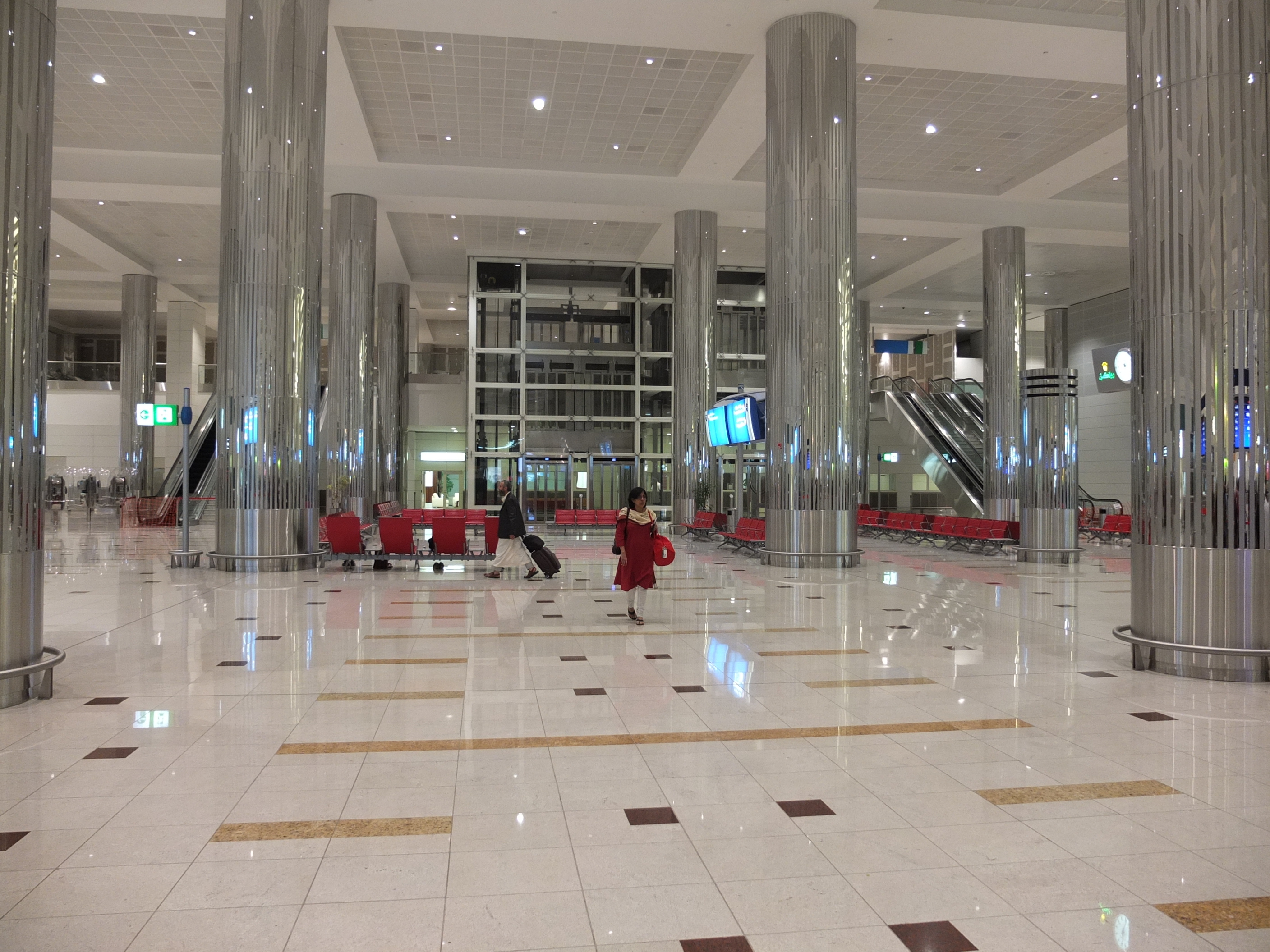 รูปถ่าย สหรัฐอาหรับเอมิเรตส์(United Arab Emirates) 2011-12 23
