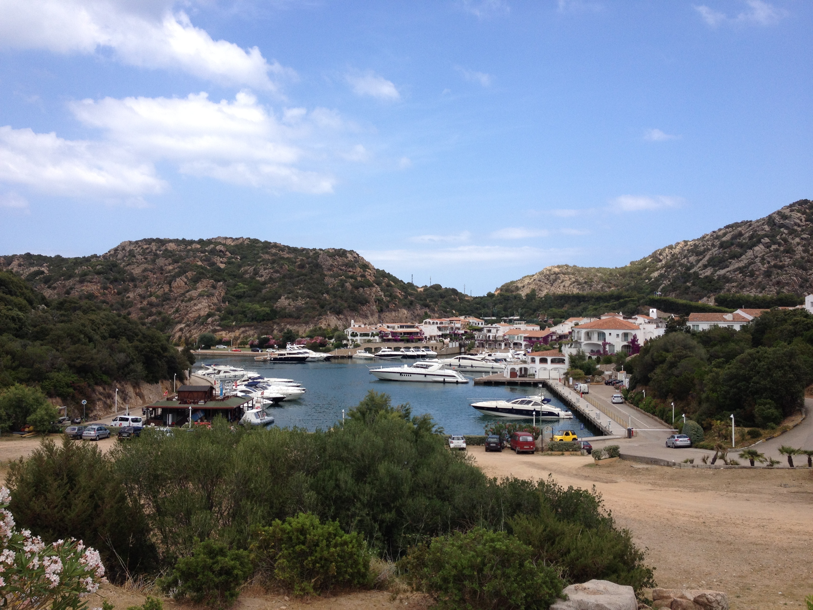 รูปถ่าย อิตาลี(Italy) ซาร์ดิเนีย(Sardinia) ปอลตูกวาตู(Poltu Quatu) 2015-06 11