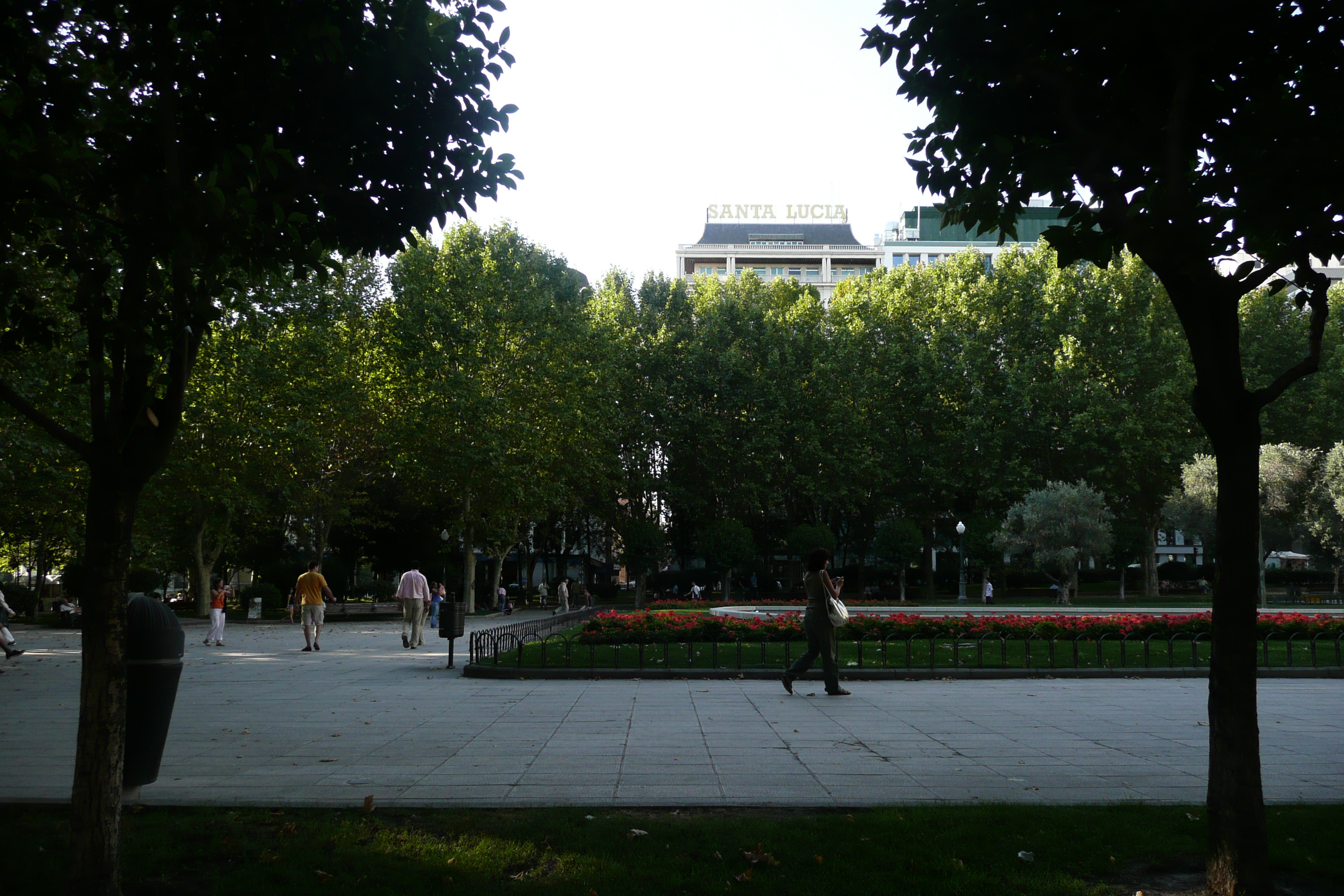 รูปถ่าย สเปน(Spain) มาดริค(Madrid) จัตุรัสเอสปัญญา(Plaza de Espana) 2007-09 41