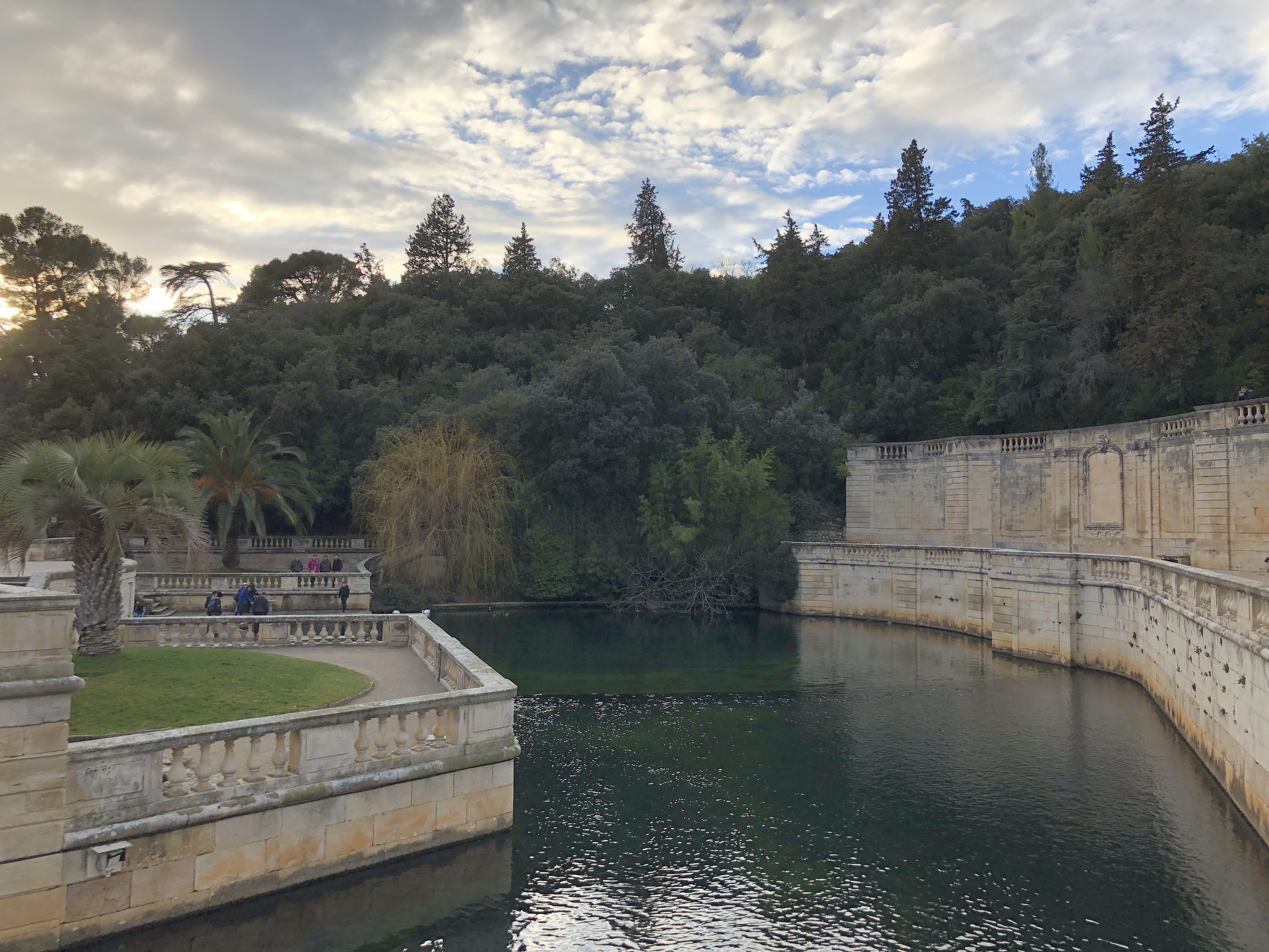 รูปถ่าย ฝรั่งเศส(France) นีเมอ(Nimes) 2018-02 27