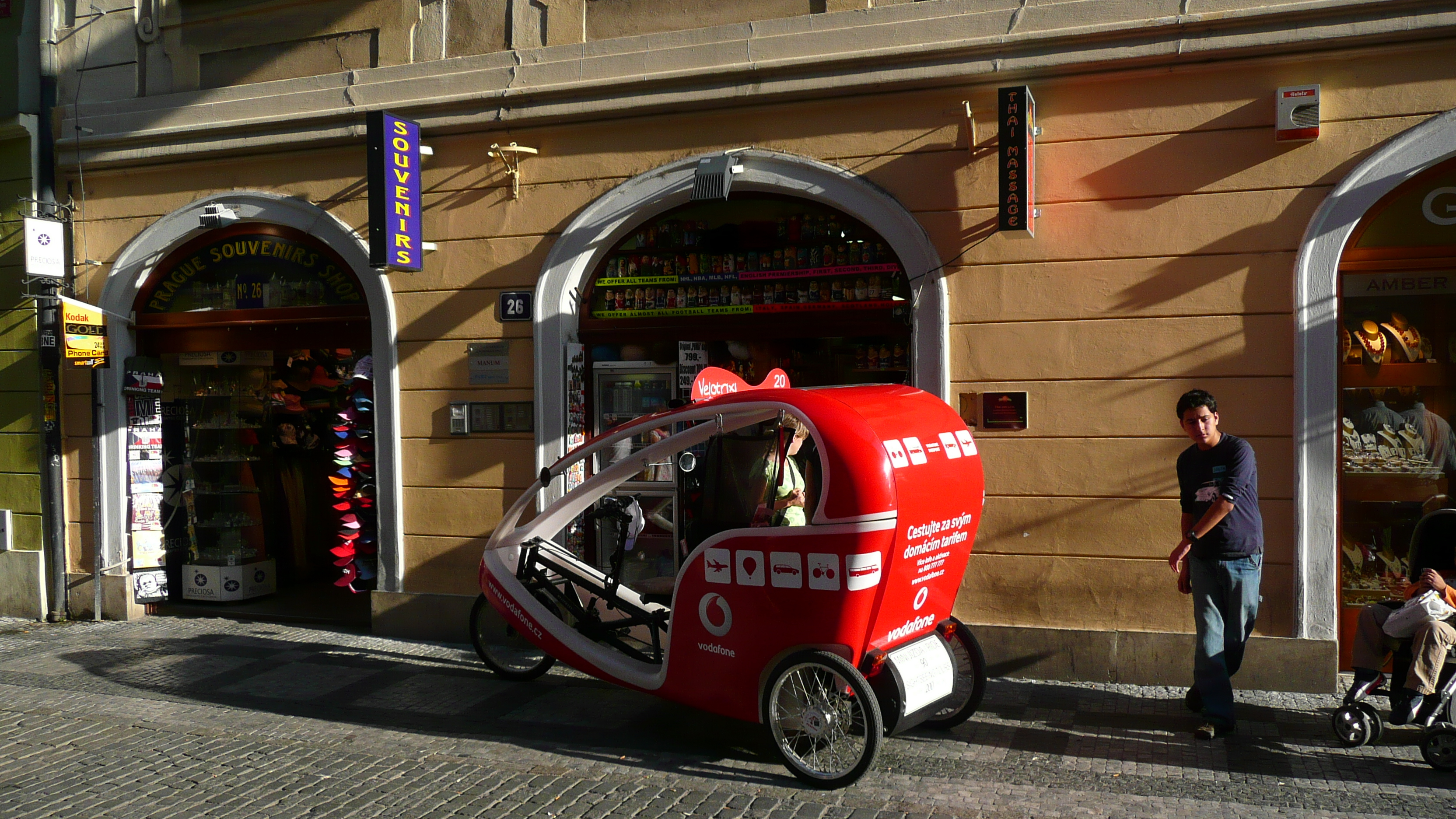 รูปถ่าย สาธารณรัฐเช็ก(Czech Republic) ปราก(Prague) เซเลทน่า(Celetna) 2007-07 40