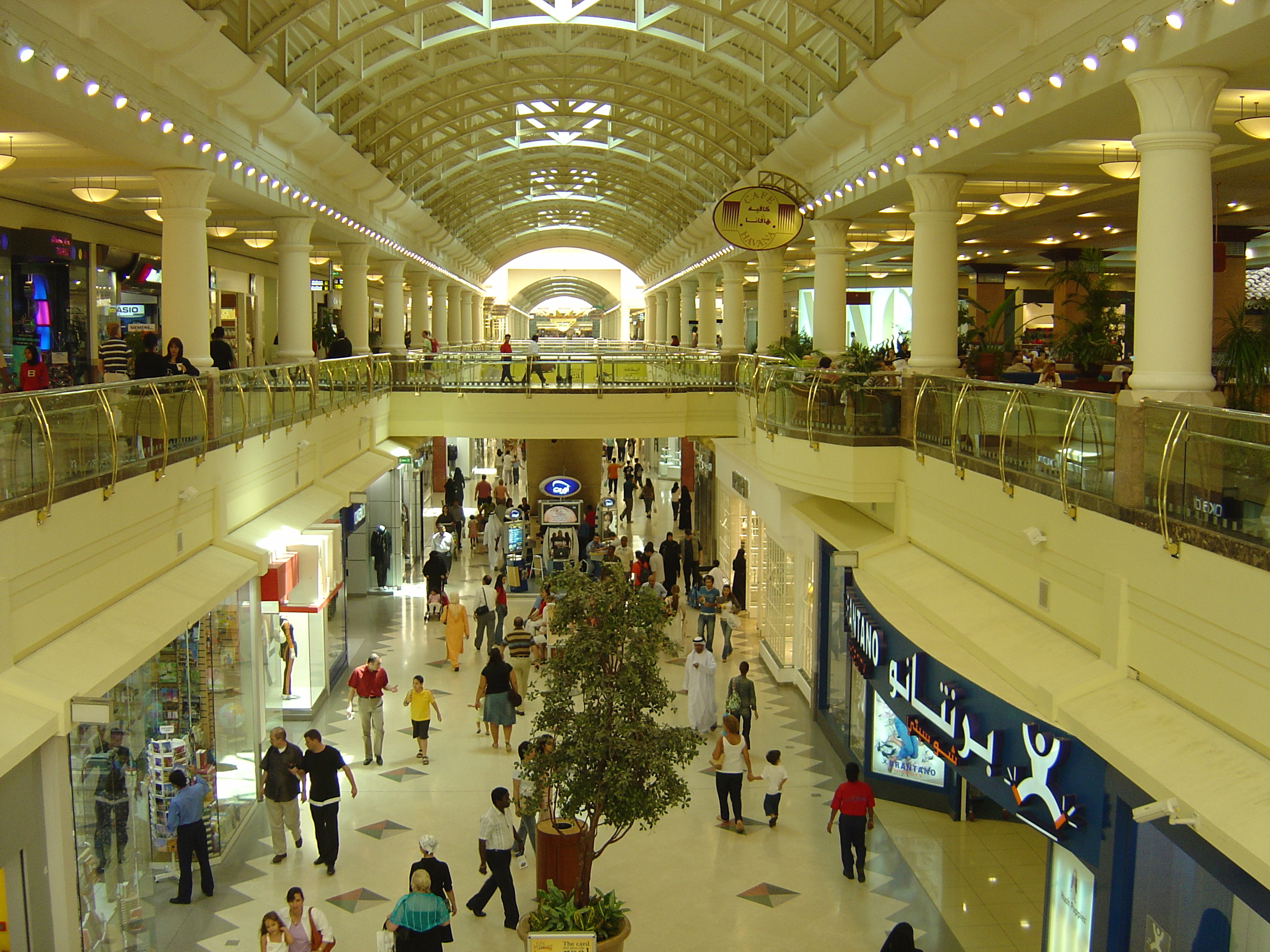 รูปถ่าย สหรัฐอาหรับเอมิเรตส์(United Arab Emirates) ดูไบ(Dubai) ห้างเดราซิตี้เซ็นเตอร์(Deira City Center Mall) 2005-09 33