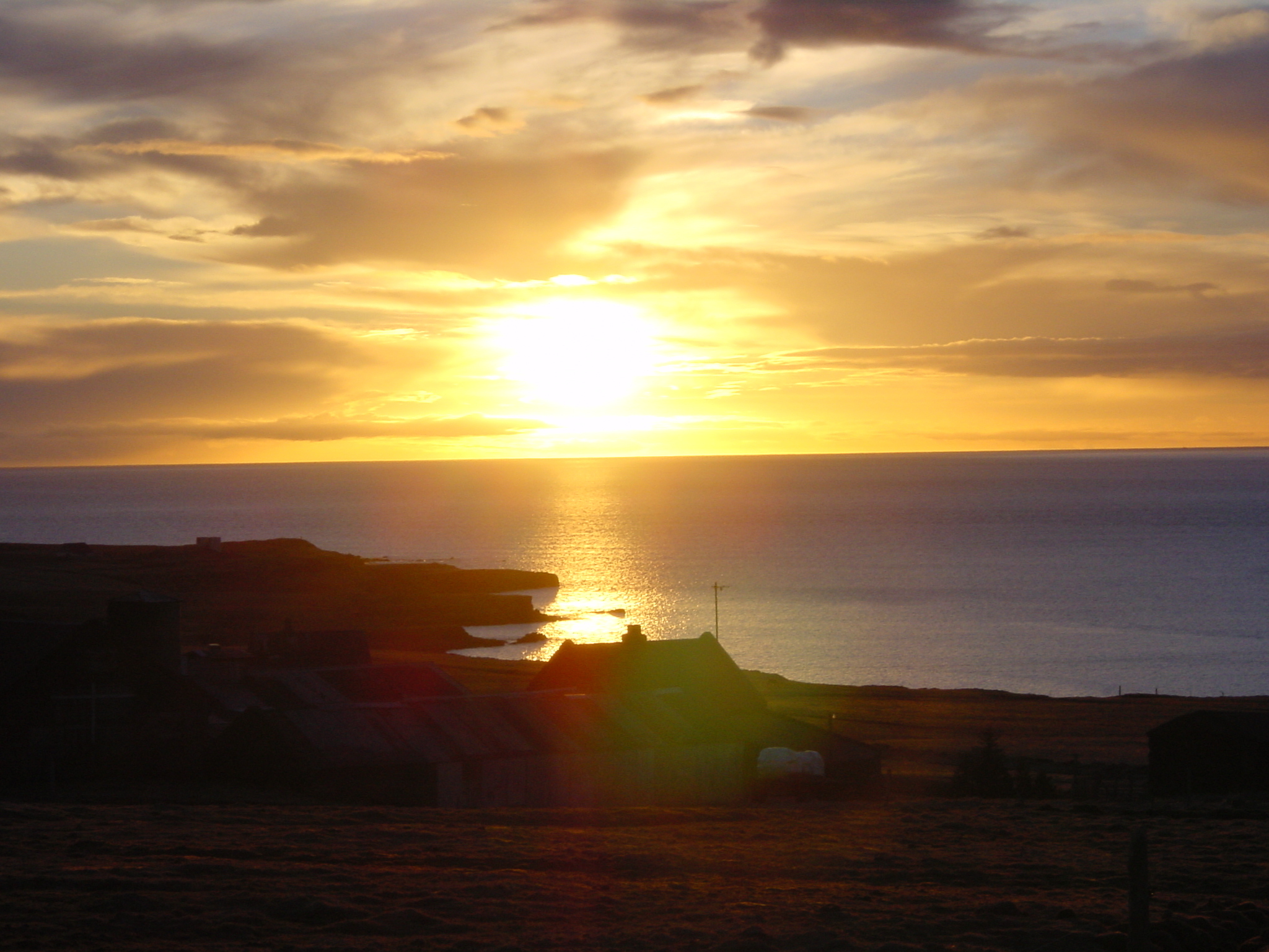 รูปถ่าย ไอซ์แลนด์(Iceland) ถนนหมายเลข 39 ไปเรคยาวิก(Road 39 to Reykjavik) 2003-03 16