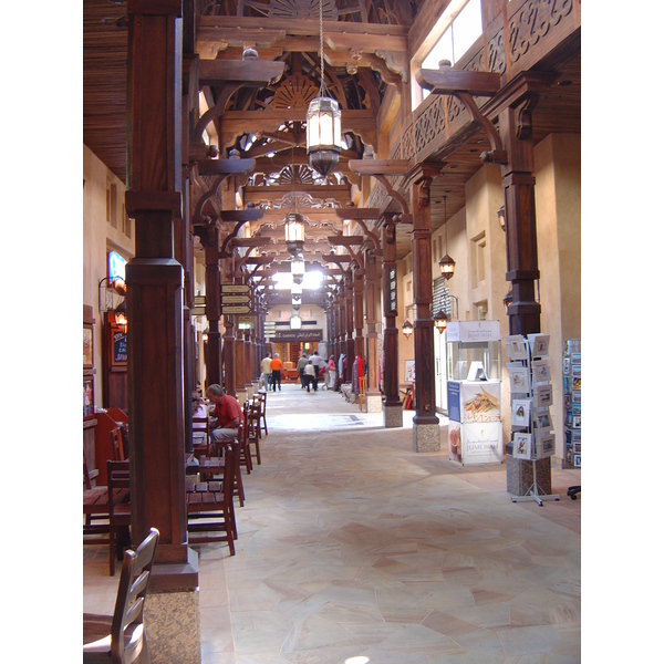 รูปถ่าย สหรัฐอาหรับเอมิเรตส์(United Arab Emirates) ดูไบ(Dubai) มะดีนัตจุมัยเราะห์(Medina Jumeirah) 2005-03 3