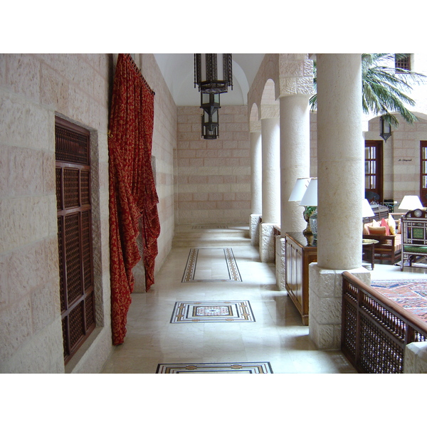 รูปถ่าย จอร์แดน(Jordan) เปตร้า(Petra) โรงแรมเมอเวนพิค(Movenpick Hotel) 2004-10 32