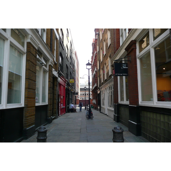 รูปถ่าย อังกฤษ(United Kingdom) ลอนดอน(London) ถนนเล็กซิงตัน(Lexington Street) 2007-09 2