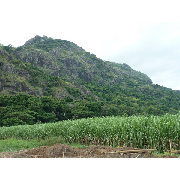 รูปถ่าย ฟิจิ(Fiji) ถนนจากนาดีไปเลาโตกา(Nadi to Lautoka road) 2010-05 9