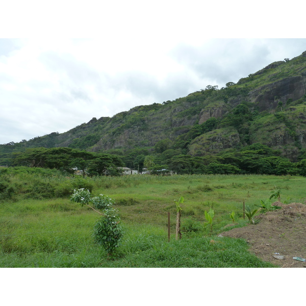 รูปถ่าย ฟิจิ(Fiji) ถนนจากนาดีไปเลาโตกา(Nadi to Lautoka road) 2010-05 11