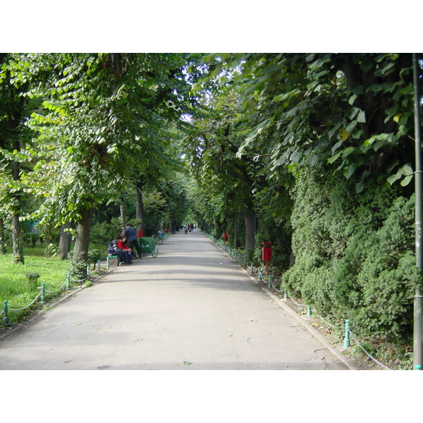 รูปถ่าย โรมาเนีย(Romania) บูคาเรสต์(Bucharest) 2003-10 1