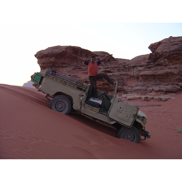 รูปถ่าย จอร์แดน(Jordan) ทะเลทรายวาดีรัม(Wadi Rum Desert) 2004-10 66