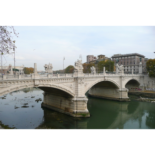 รูปถ่าย อิตาลี(Italy) โรม(Rome) ถนนริมน้ำอินซัสเซีย(Lungotevere in Sassia) 2007-11 11