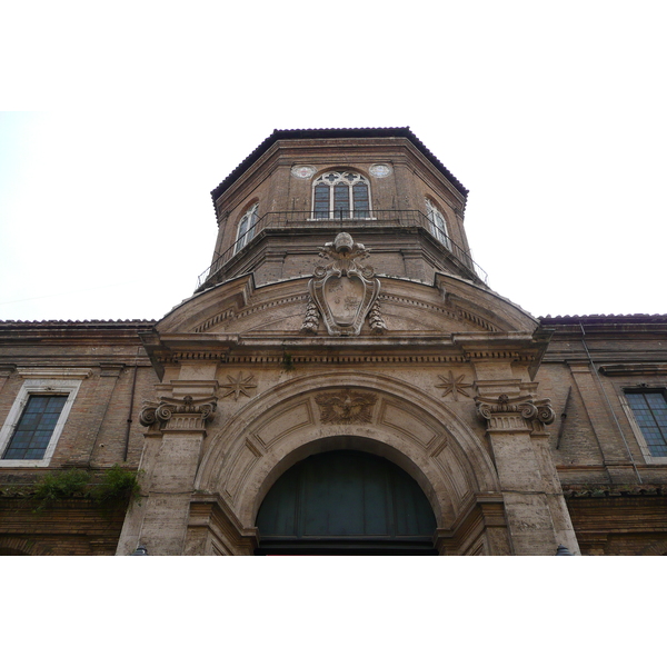 รูปถ่าย อิตาลี(Italy) โรม(Rome) ถนนบอร์โกซานโตสปีรีโต(Borgo Santo Spirito) 2007-11 21