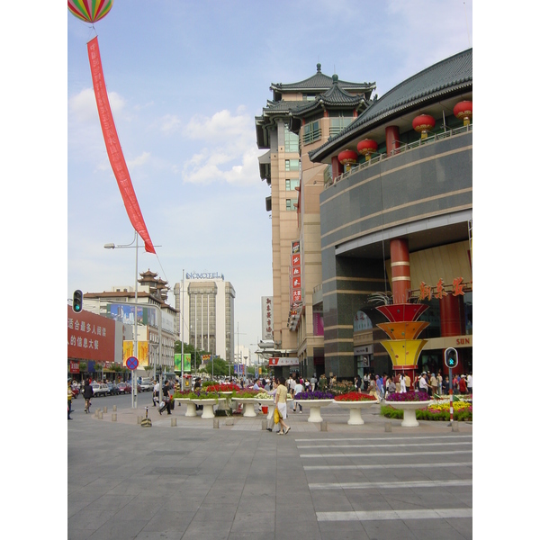 รูปถ่าย จีน(China) ปักกิ่ง(Beijing) ถนนหวังฝูจิ่ง(Wangfujing Street) 2002-05 22