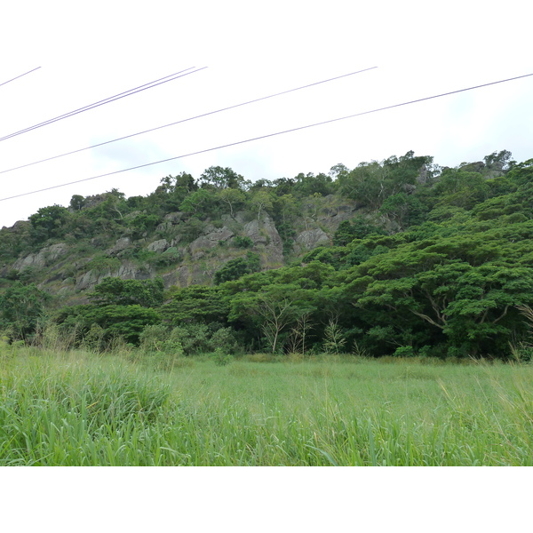 รูปถ่าย ฟิจิ(Fiji) ถนนจากนาดีไปเลาโตกา(Nadi to Lautoka road) 2010-05 2