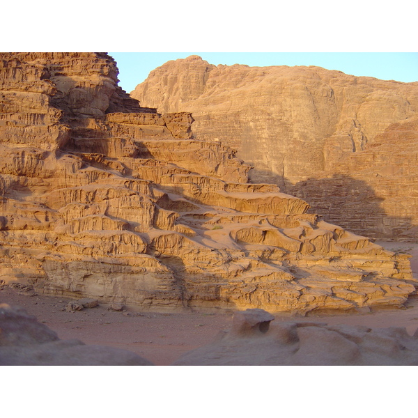 รูปถ่าย จอร์แดน(Jordan) ทะเลทรายวาดีรัม(Wadi Rum Desert) 2004-10 26