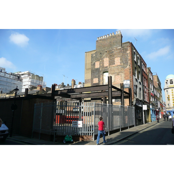 รูปถ่าย อังกฤษ(United Kingdom) ลอนดอน(London) ถนนเกรตวินด์มิลล์(Great Windmill Street) 2007-09 4