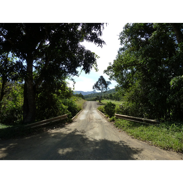 รูปถ่าย นิวแคลิโดเนีย(New Caledonia) ถนนจากทีโอไปกานาลา(Thio to Canala road) 2010-05 2