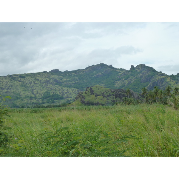 รูปถ่าย ฟิจิ(Fiji) ถนนจากนาดีไปเลาโตกา(Nadi to Lautoka road) 2010-05 8