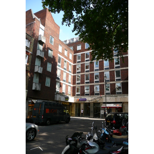 รูปถ่าย อังกฤษ(United Kingdom) ลอนดอน(London) จัตุรัสโซโห(Soho Square) 2007-09 34