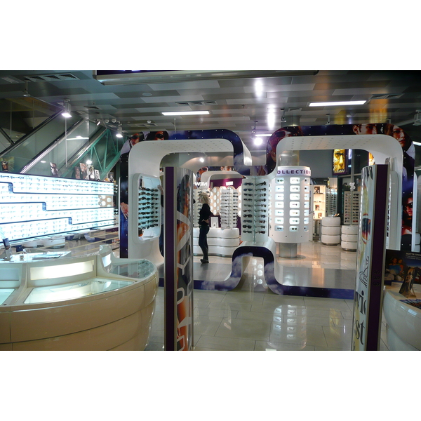 รูปถ่าย ยูเครน(Ukraine) เคียฟ(Kiev) ศูนย์การค้าอารีนาซิตี(Arena city) 2007-11 45