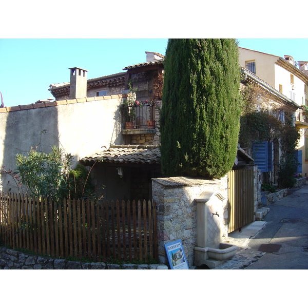 รูปถ่าย ฝรั่งเศส(France) มูแก็งส์(Mougins) 2006-02 39