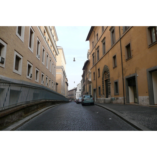 รูปถ่าย อิตาลี(Italy) โรม(Rome) ถนนบอร์โกซานโตสปีรีโต(Borgo Santo Spirito) 2007-11 24
