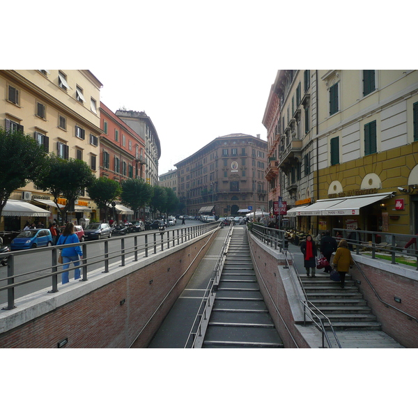 รูปถ่าย อิตาลี(Italy) โรม(Rome) ถนนเกรโกรีโอที่ 7(Via Gregorio VII) 2007-11 4