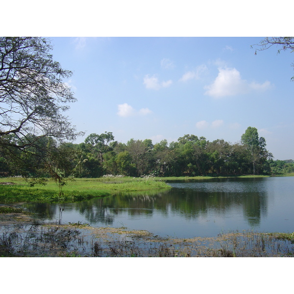 รูปถ่าย พม่า(Myanmar) ย่างกุ้ง(Yangon) โรงแรมดุสิต อินยาเลค(Dusit Inya Lake Hotel) 2005-01 21