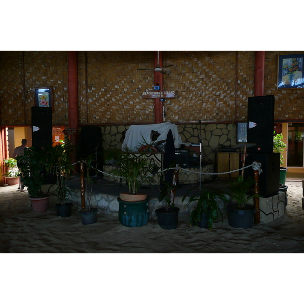 รูปถ่าย ฟิจิ(Fiji) เกาะบีชโคมเบอร์(Beachcomber Island) 2010-05 21