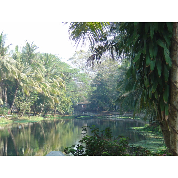 รูปถ่าย พม่า(Myanmar) ย่างกุ้ง(Yangon) 2005-01 17