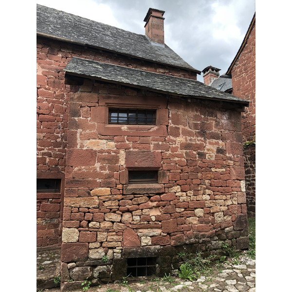 รูปถ่าย ฝรั่งเศส(France) กอลงฌ์-ลา-รูฌ(Collonges la Rouge) 2018-04 5