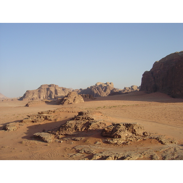 รูปถ่าย จอร์แดน(Jordan) ทะเลทรายวาดีรัม(Wadi Rum Desert) 2004-10 98