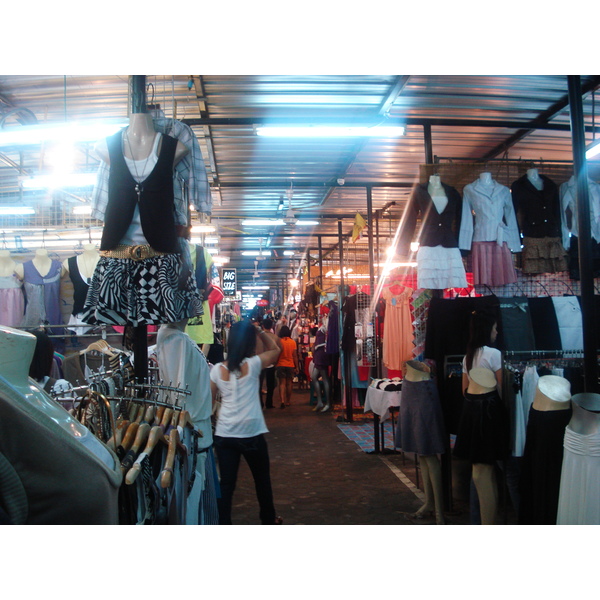 รูปถ่าย ไทย(Thailand) พิษณุโลก(Phitsanulok) ถนนพุทธบูชา(Puttabucha) 2008-01 10