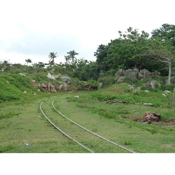 รูปถ่าย ฟิจิ(Fiji) ถนนจากนาดีไปนาตาโดลา(Nadi to Natadola road) 2010-05 26