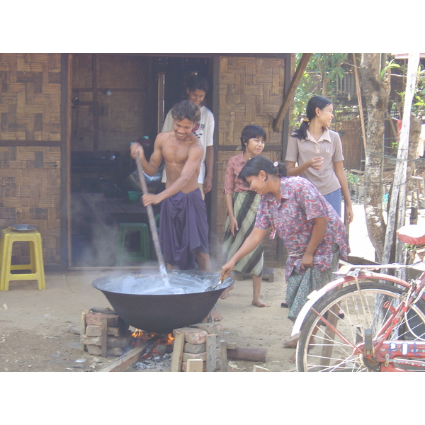 รูปถ่าย พม่า(Myanmar) มะริด(Myeik (Mergui)) 2005-01 112