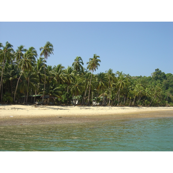 รูปถ่าย พม่า(Myanmar) มะริด(Myeik (Mergui)) 2005-01 23