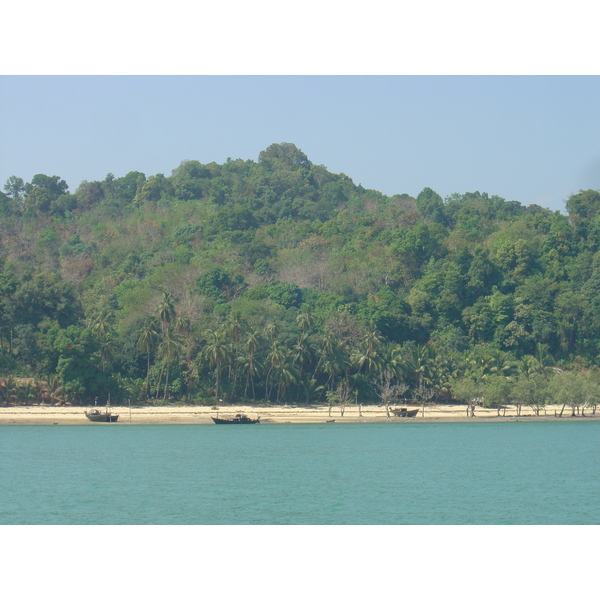 รูปถ่าย พม่า(Myanmar) มะริด(Myeik (Mergui)) 2005-01 8