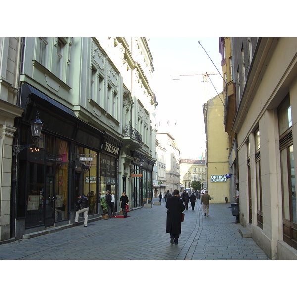 รูปถ่าย สโลวะเกีย(Slovakia) บราทิสลาวา(Bratislava) 2004-11 47