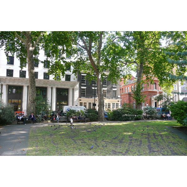 รูปถ่าย อังกฤษ(United Kingdom) ลอนดอน(London) จัตุรัสโซโห(Soho Square) 2007-09 33