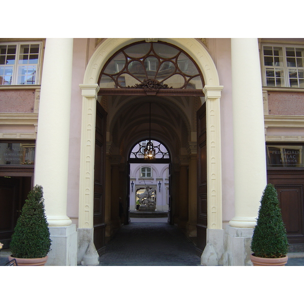 รูปถ่าย สโลวะเกีย(Slovakia) บราทิสลาวา(Bratislava) 2004-11 63