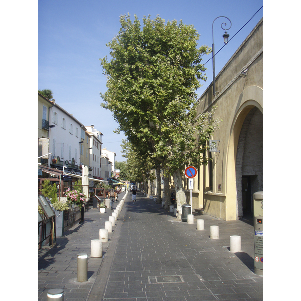 รูปถ่าย ฝรั่งเศส(France) อองทีป(Antibes) ถนนอากียง(Boulevard Aguillon) 2007-08 27